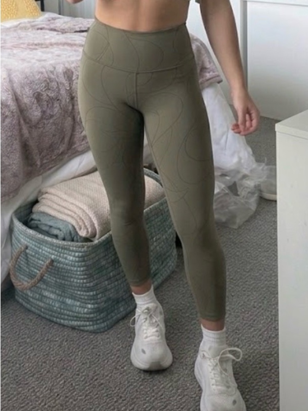 Lululemon Align high rise green NWOT size 6 25'